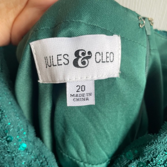 spaghetti strap allover lace mini a-line- Jules and Cleo - Picture 5 of 6